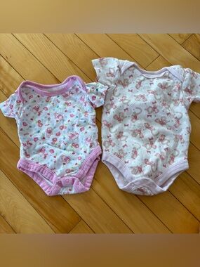 Y2K Disney Baby Bodysuits Minnie Mouse Winnie the Pooh Newborn & 0-3 months